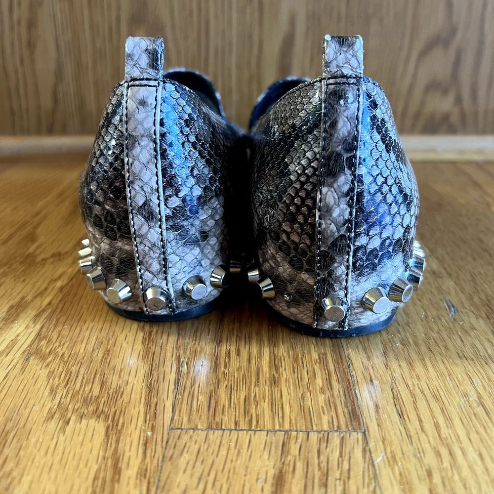 Jeffrey Campbell Barnett Taupe Studded Leather Loafers Size 7.5 studs Snakeskin - Picture 4 of 10